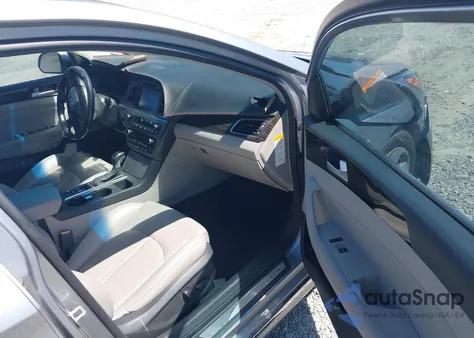 2016 Hyundai Sonata Hybrid Limited z USA, uszkodzony, nr VIN KMHE34L10GA008611